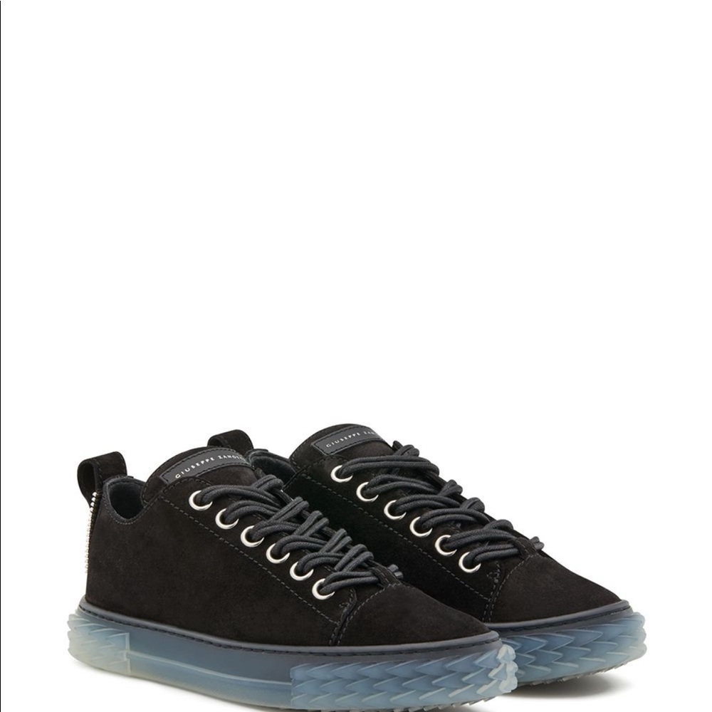 Shoes - Picture 4 of 4